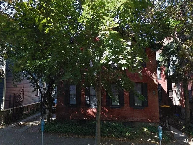 133 Gibbs St — Photo 9