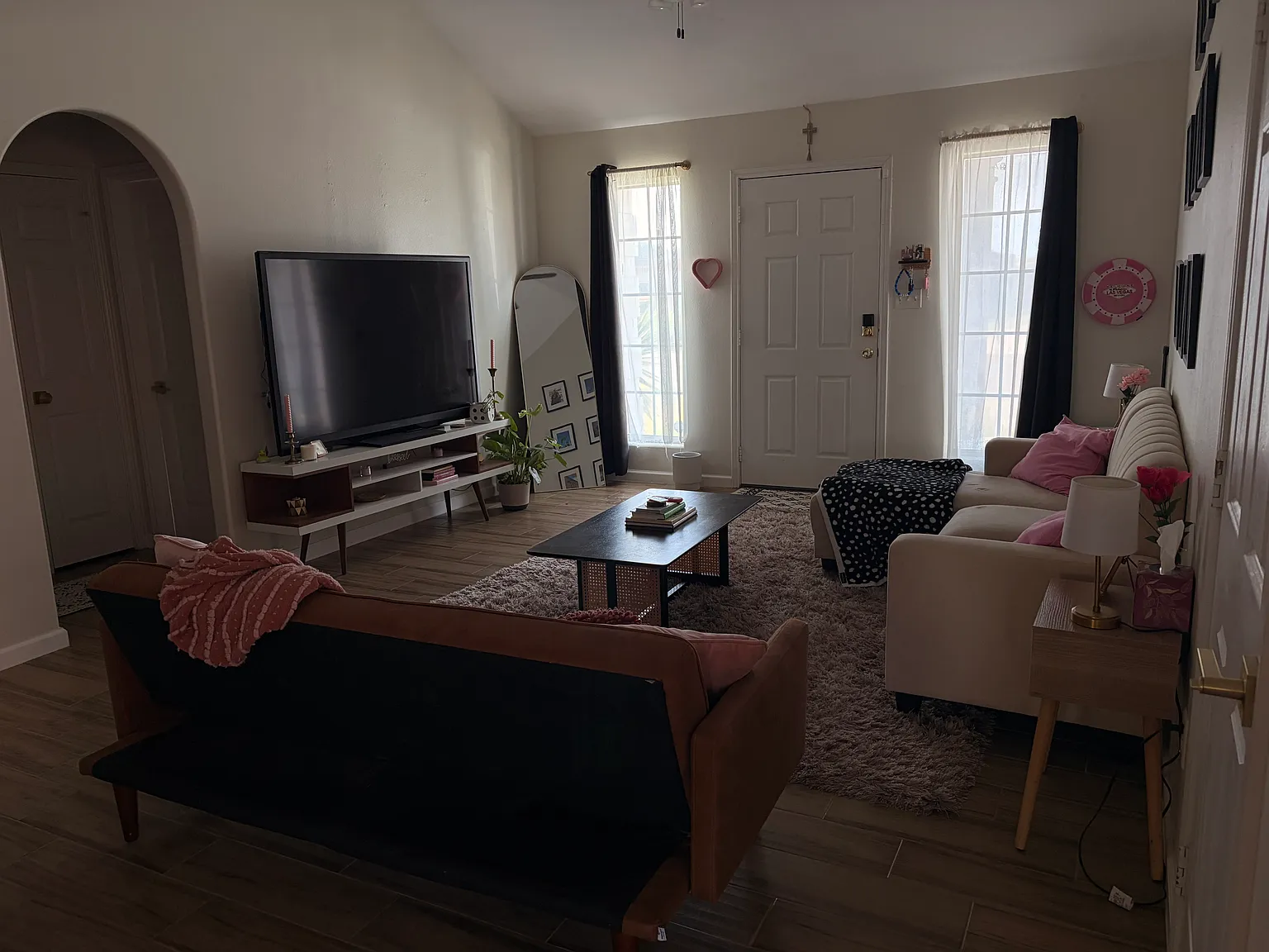1255 Janet Ln — Photo 4