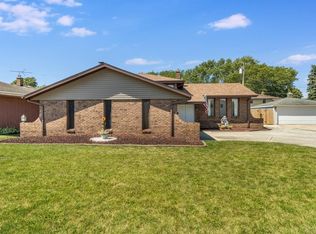 10020 5th St, Highland, IN 46322