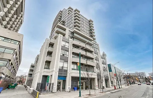 736 Spadina Ave Photo 1