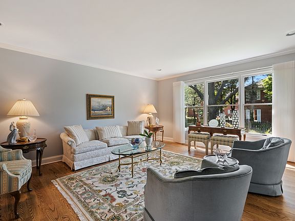 3rd image of 2435 Saranac Ct