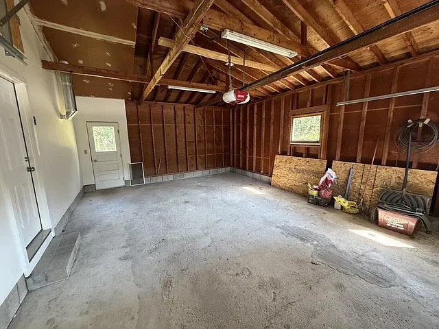 1428 Long Pond Rd — Photo 27