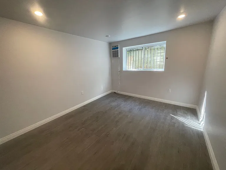 1019 N Hayworth Ave #11 — Photo 10