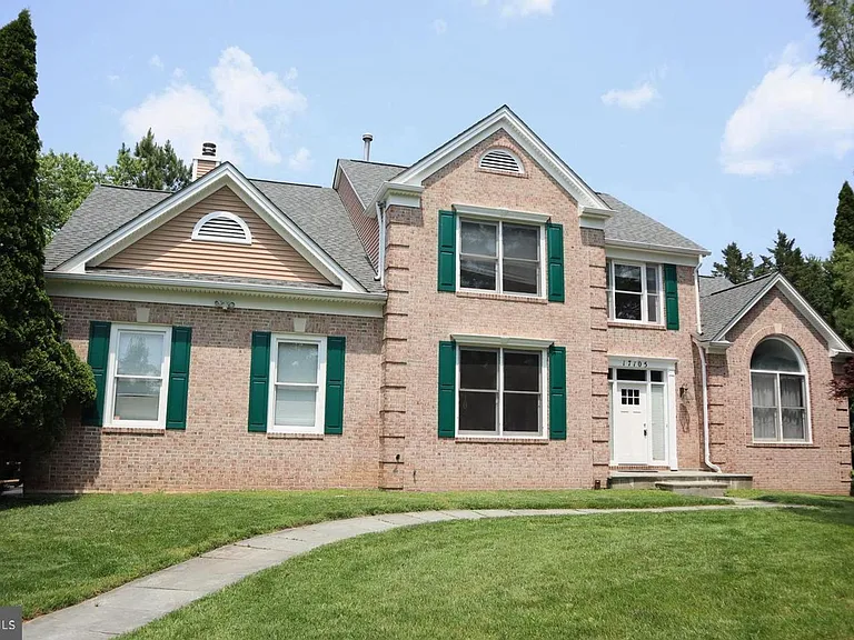 17105 Thatcher Ct — Photo 1