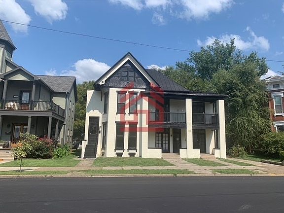 3rd image of 800 SE 2nd St Unit A