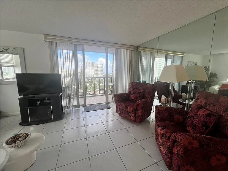 101 Briny Ave #811 — Photo 3