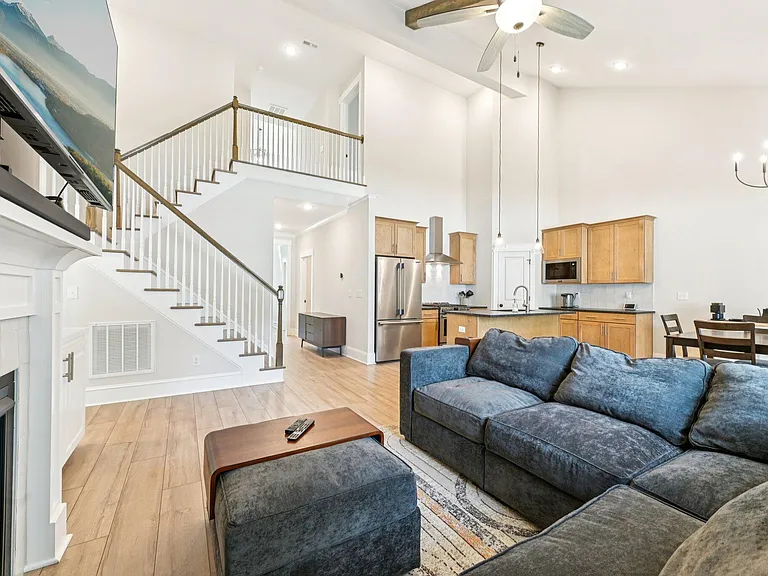 15 Arbor Dr - Photo 2