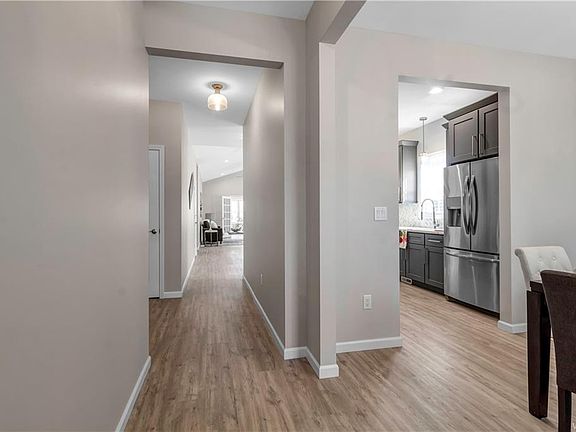 3rd image of 214 Cortland Ave