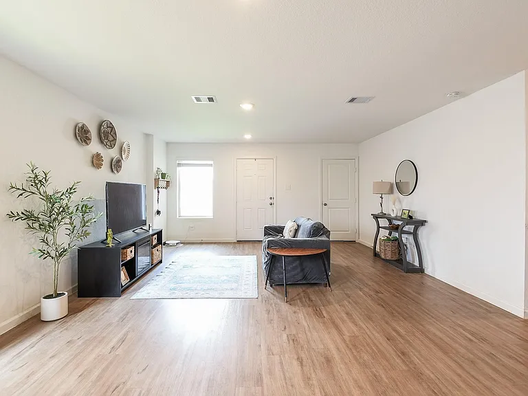2728 Cadiz Bay Dr — Photo 9