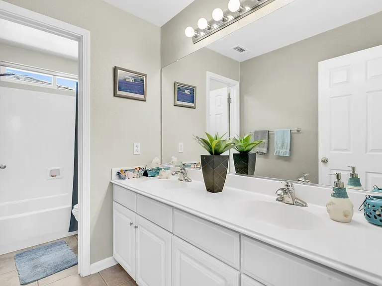 1215 Royal Ann Ct — Photo 33
