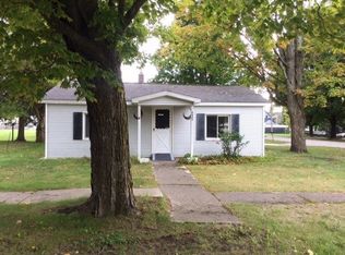 6232 W Edgar St, Pellston, MI 49769