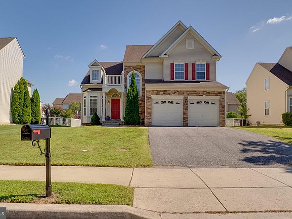 2nd image of 219 Topaz Cir