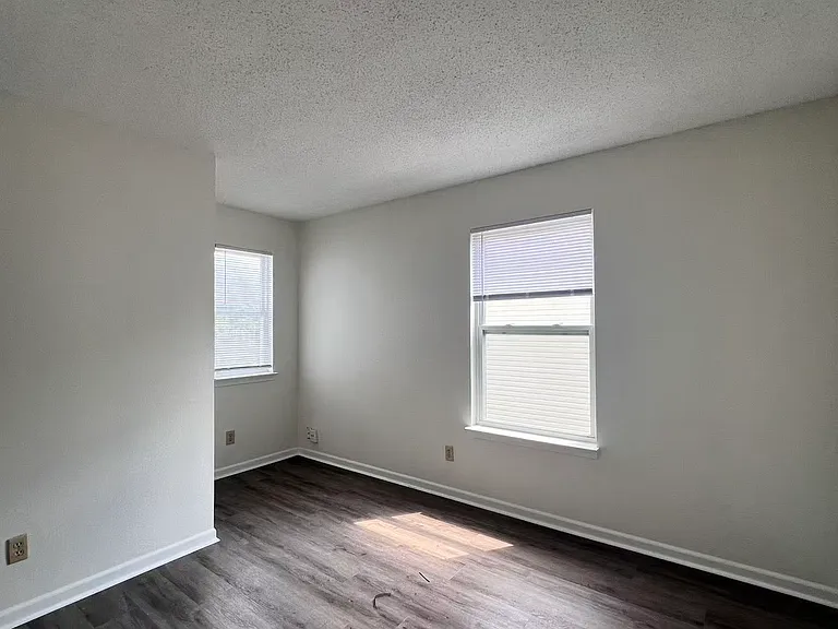 10965 Sweetsen Rd — Photo 25