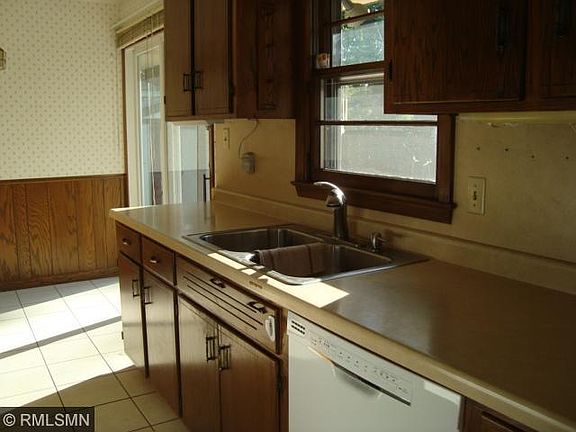 5th image of 6009 Admiral Pl
