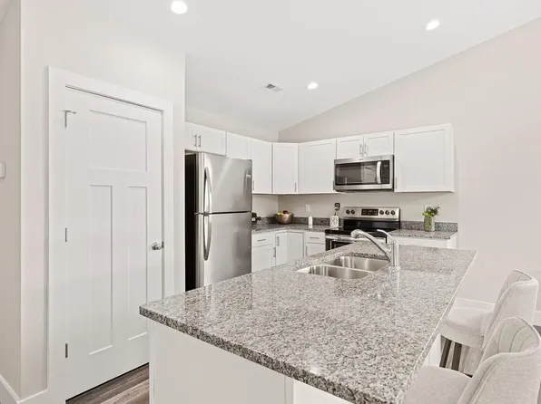 Gibbs Farm Townhomes, 707 Jessica Miley Ln #F037fdb88, Wellford, SC 29385