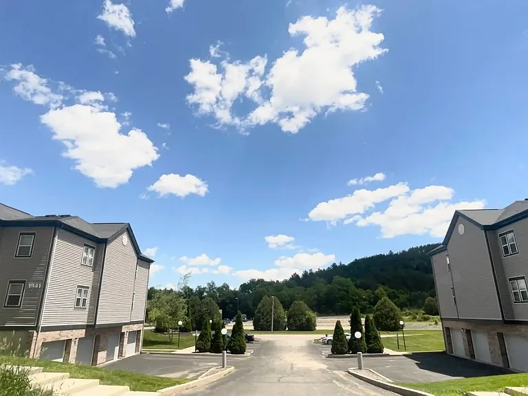 The Terrace at Cedar Glen — Photo 11