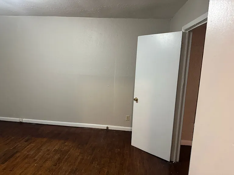 400 Lake Dr #400 — Photo 4