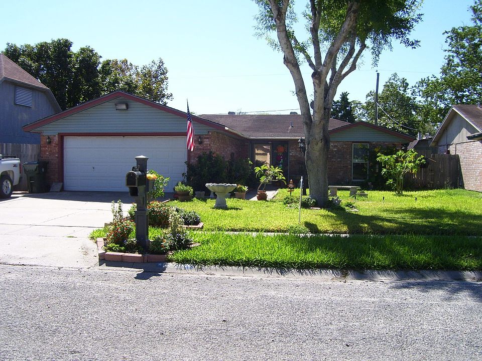 1st image of 10517 Bandera Dr