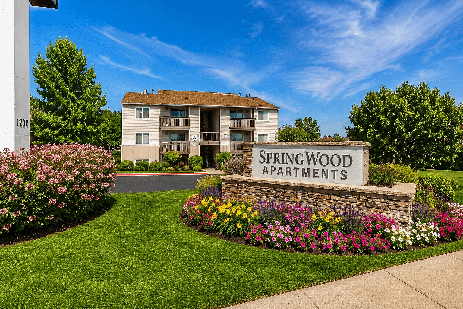 Springwood — Photo 1