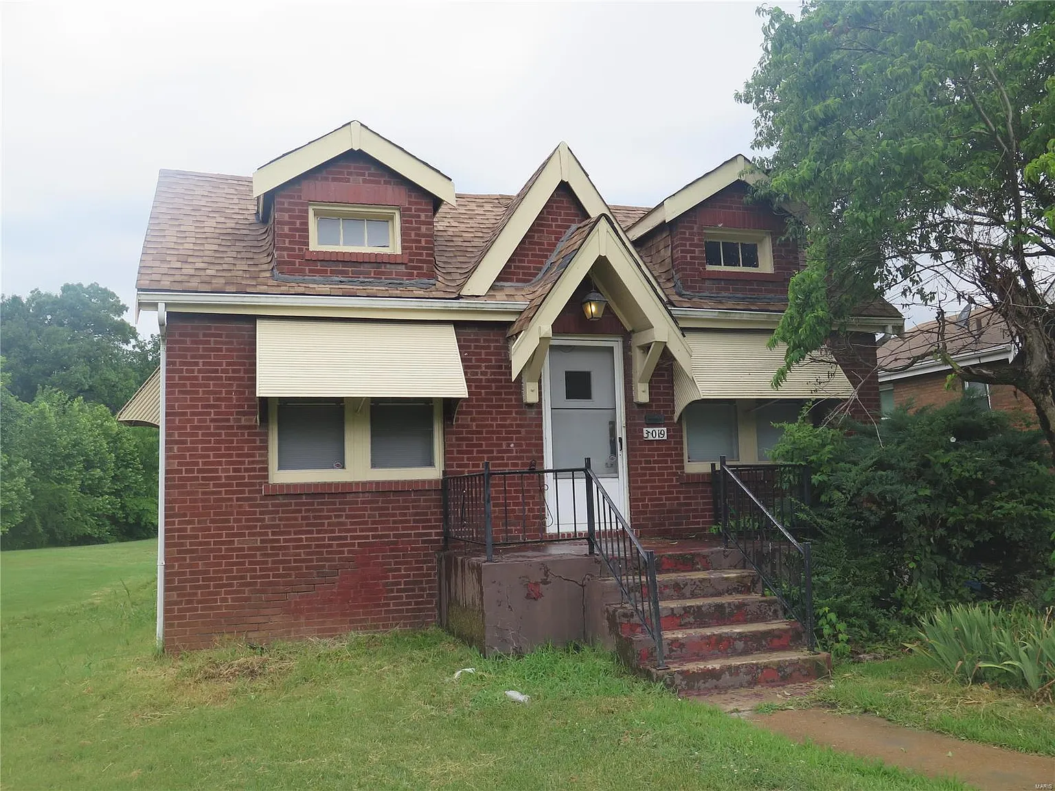 3019 N Hanley Rd photo 1