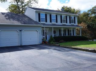 6 Pheasant Run, Oakdale, CT 06370
