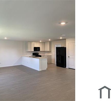 4th image of 229 Ashbrook St