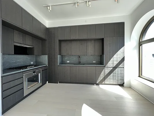 Rented by Bond New York | media 4