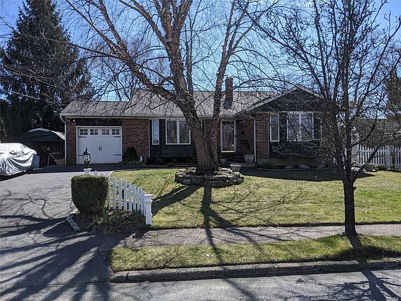 5th image of 80 Bowling Ln