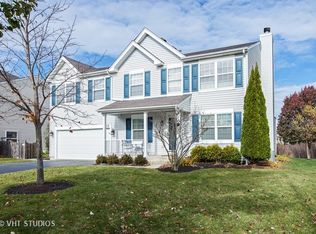 1139 Autumn Dr, Crystal Lake, IL 60014