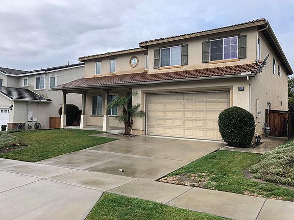 Garage and driveway parking