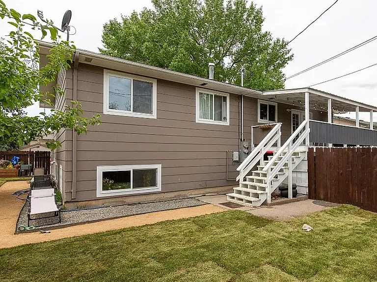 504 N 19th Ave — Photo 7