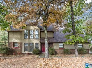 136 Shades Crest Rd, Birmingham, AL 35226