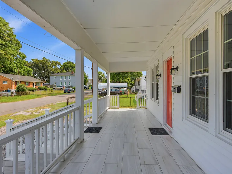 231 N Kalmia Ave — Photo 6