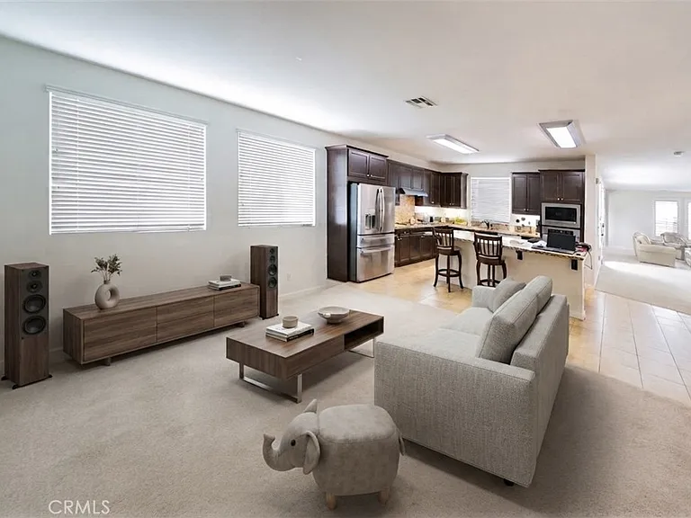 820 E Ruby Lace Way — Photo 4