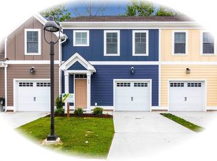 22 Village Park Ln, Poquoson, VA 23662