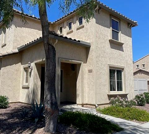 3rd image of 2156 W MONTE CRISTO Avenue