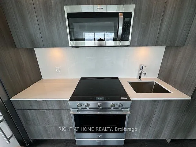 30 Inn On The Park Dr #4304 — Photo 16