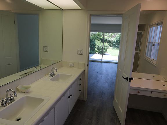 5th image of 13281 Sussex Pl