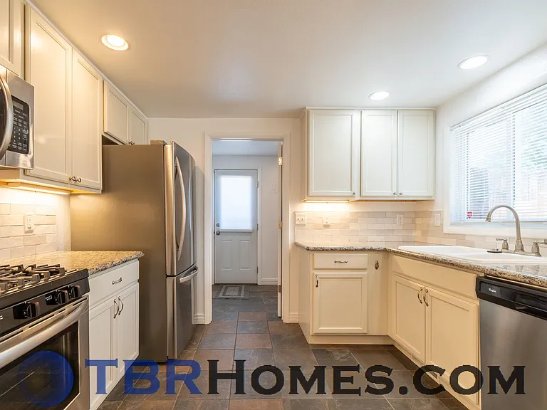 6929 Reno Dr — Photo 7
