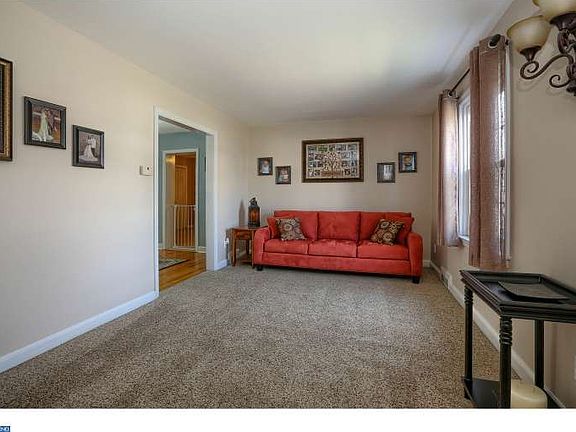 3rd image of 302 Westmoreland Ave