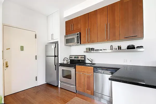 Rented by Compass | media 6