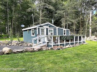 33 Tom Tom Way, Gouldsboro, PA 18424