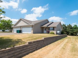 311 Wildwood Cir, Roberts, WI 54023