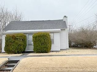 204 SW 5th St, Fairfield, IL 62837