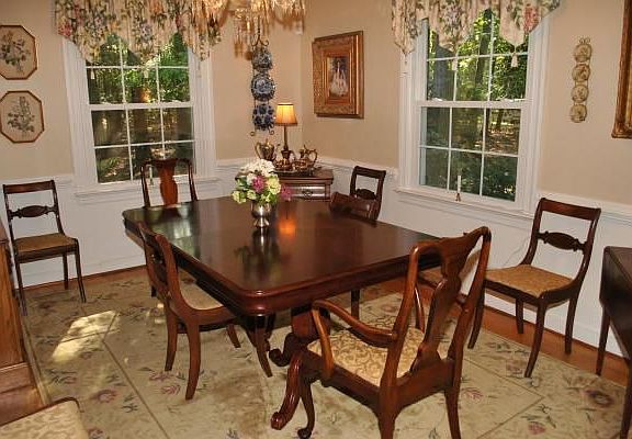 formal dining room