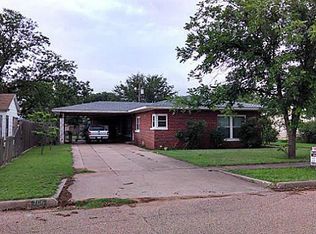 706 E Burnside St, Rotan, TX 79546