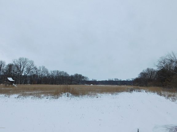 3rd image of 70367 Ironwood Dr