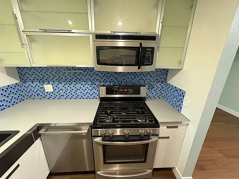 2416 S Elizabeth St #5 — Photo 6