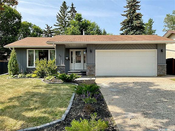 4th image of 35 Penfold Pl