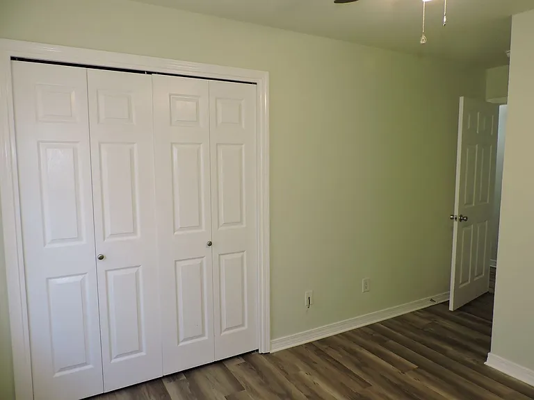 508 E Gonzalez St — Photo 19